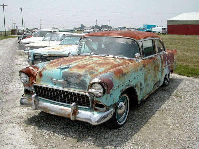 Old_car_-_Chevy.jpg