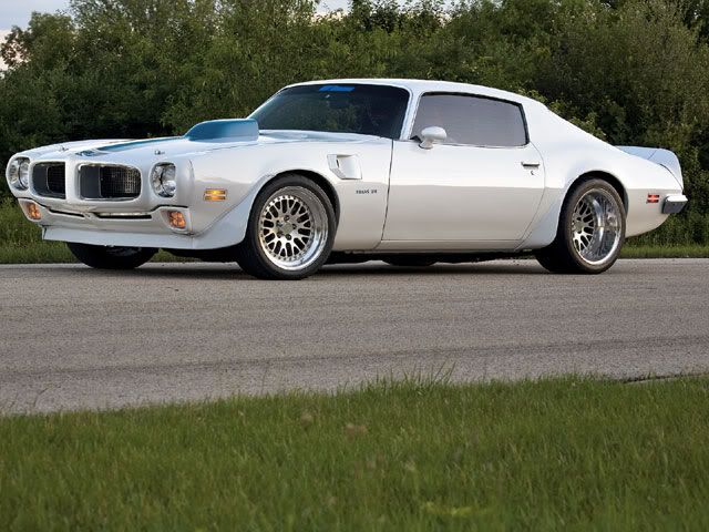0811phr_05_z1970_pontiac_firebird_espritside_view_zpsab0df9a3.jpg