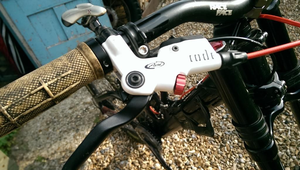 Hydraulic brake lever not returning. Avid Code lever Pedelecs