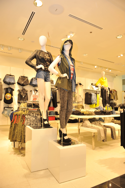 Forever 21 Opens at SM Aura Premier | Lush Angel